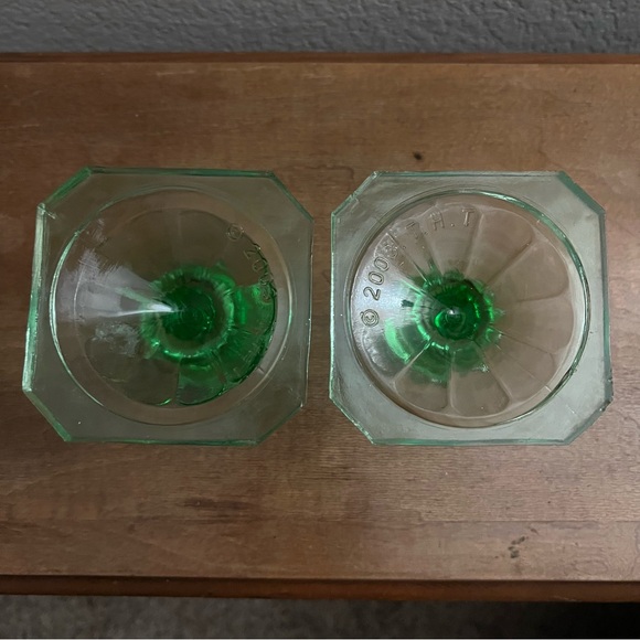 Vintage 2003 THT Green Glass Candlesticks Taper Candle Holders - Picture 4 of 8